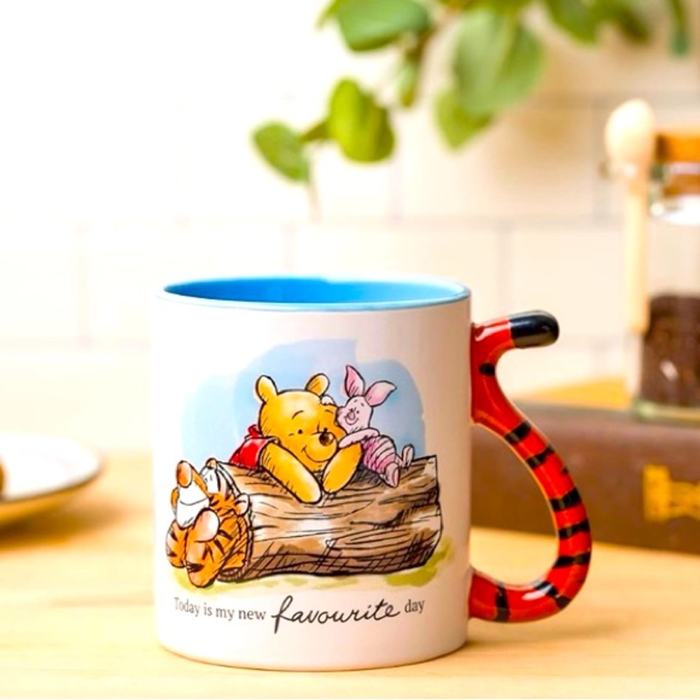 NEW Disney Winnie the Pooh Mug Today Is My New Favourite Day - Picture 2 of 6
